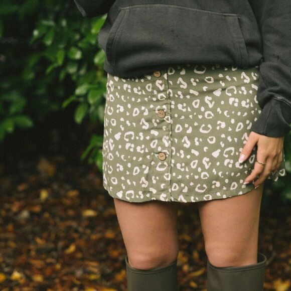 FIGARY SKIRT - CACTUS LEOPARD // Size Large //NWT - Picture 4 of 11